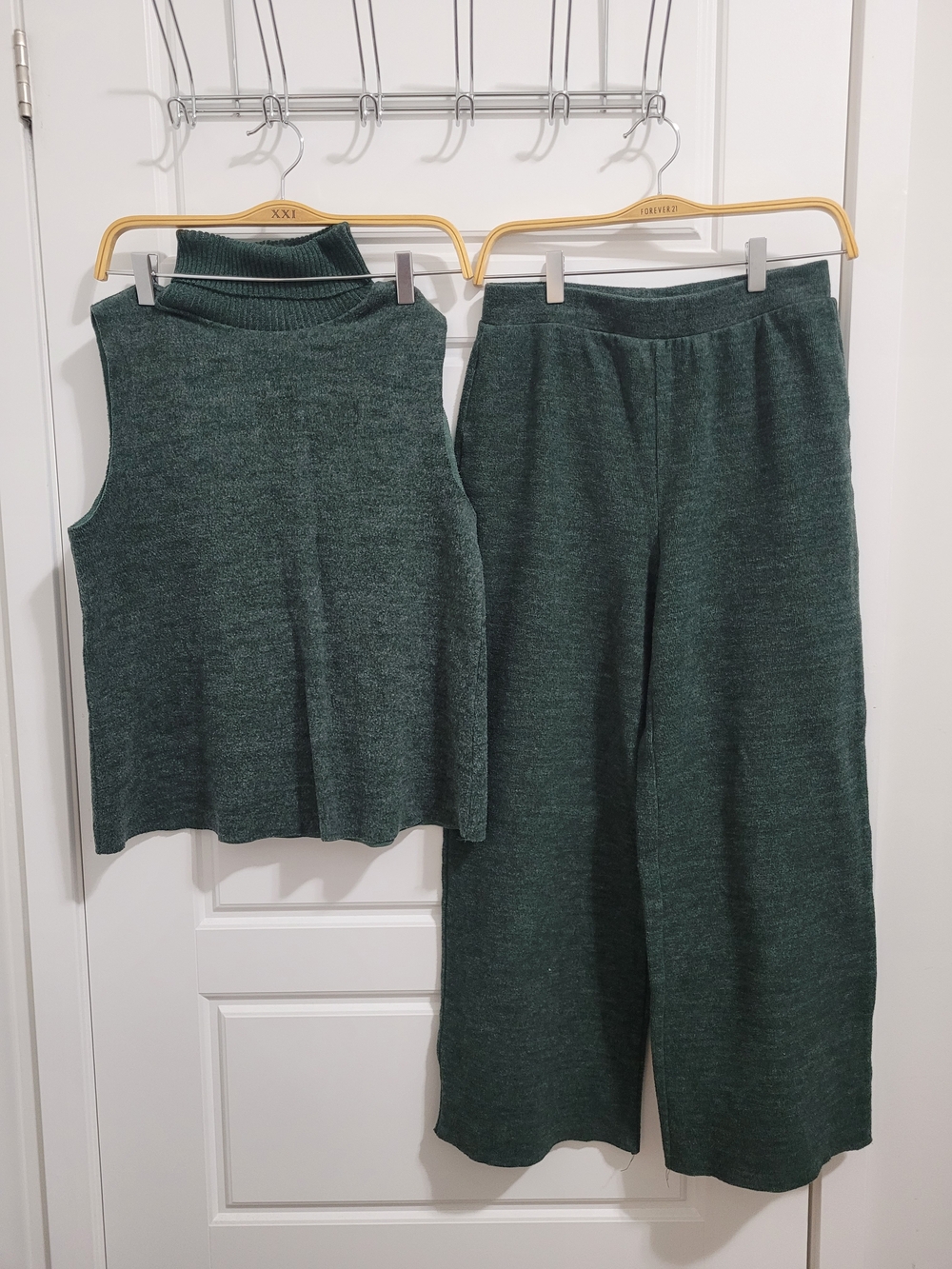 Zara Dark Green Knit Sleeveless Mock Neck Top & Wide-Leg Pants Set